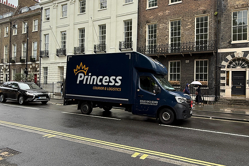 How to Choose the Best Courier Service Near You in 2025